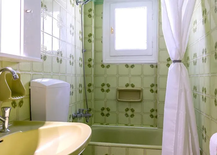 Massive 4br Retro - 3 Min Walk To * Κως Πόλη