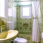 Massive 4br Retro - 3 Min Walk To * Kos Town
