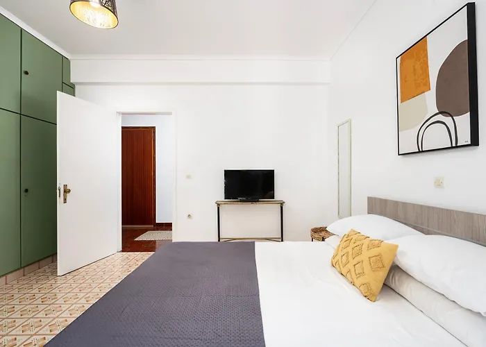 Apartamento Massive 4br Retro - 3 Min Walk To