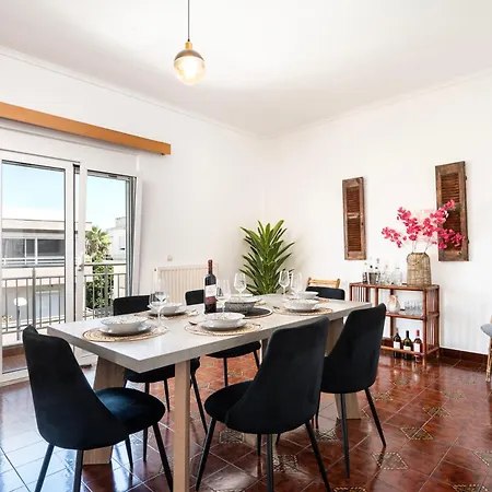 Massive 4br Retro - 3 Min Walk To העיירה קוס