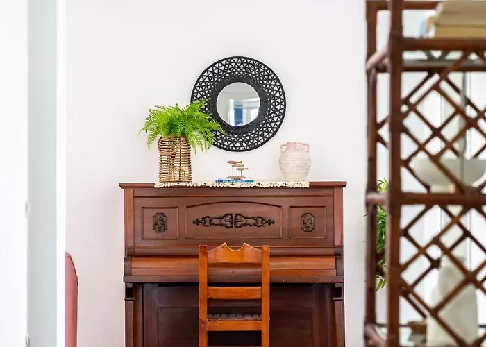 Massive 4br Retro - 3 Min Walk To Appartement *