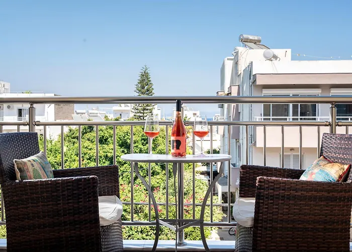 Appartement Massive 4br Retro - 3 Min Walk To